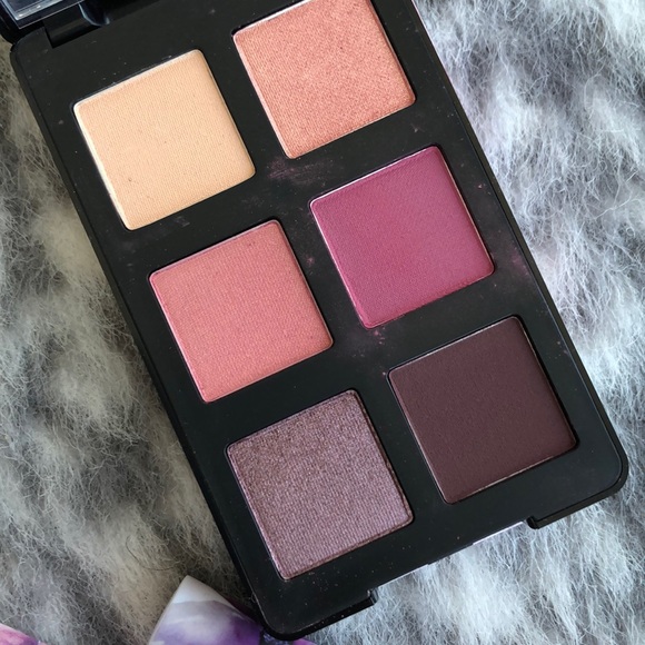 BareMinerals Floral Utopia Collection - Picture 7 of 7